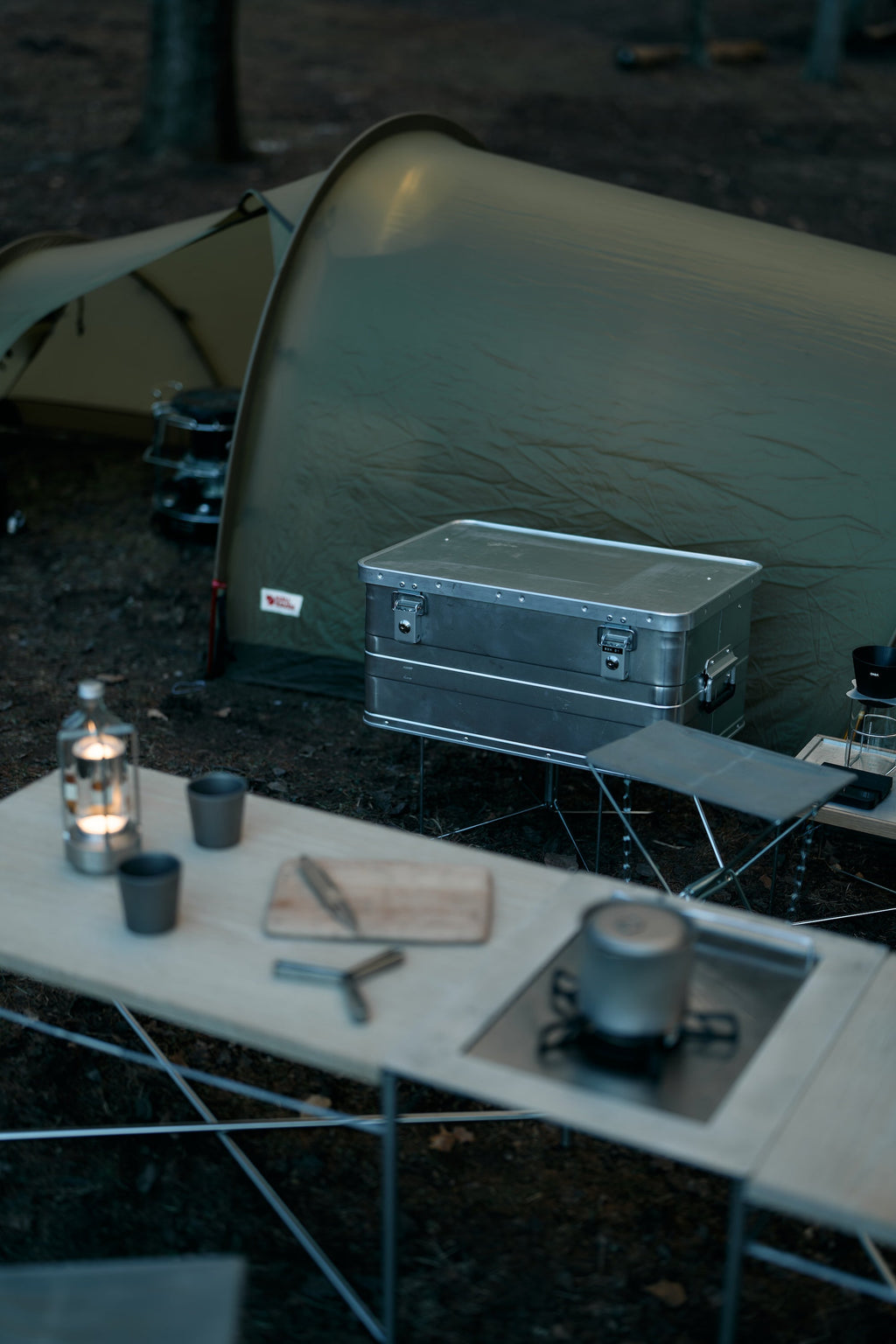 Wanderout / Universal Stand - Black
