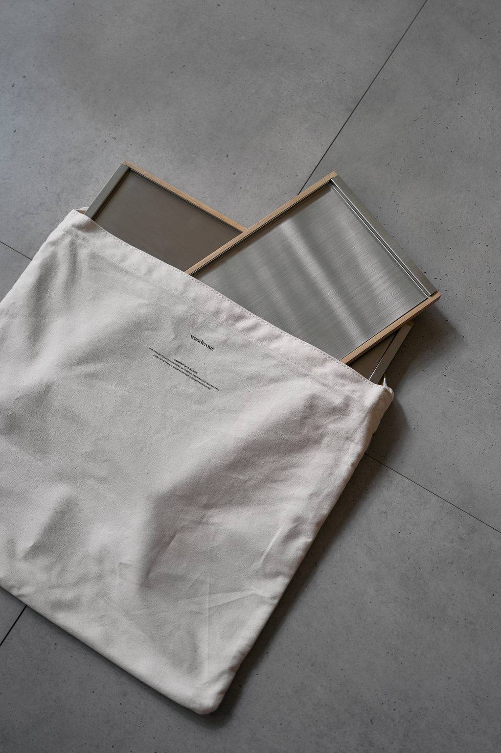 Wanderout / Square Big Tote - Natural