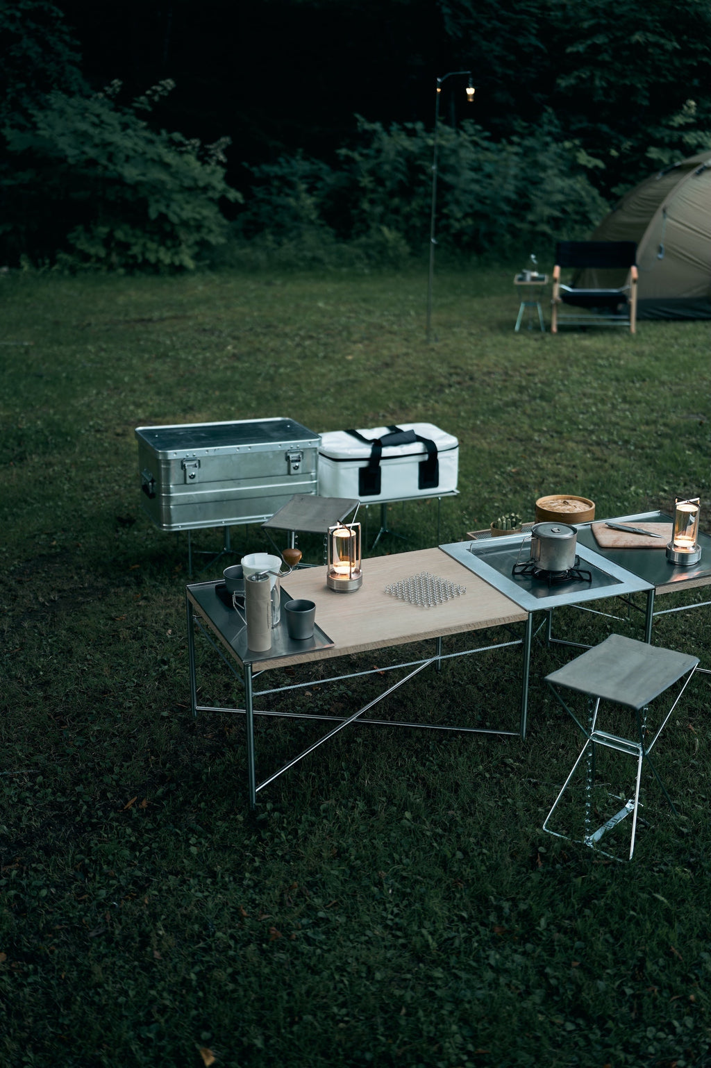 Wanderout / Universal Stand - Black
