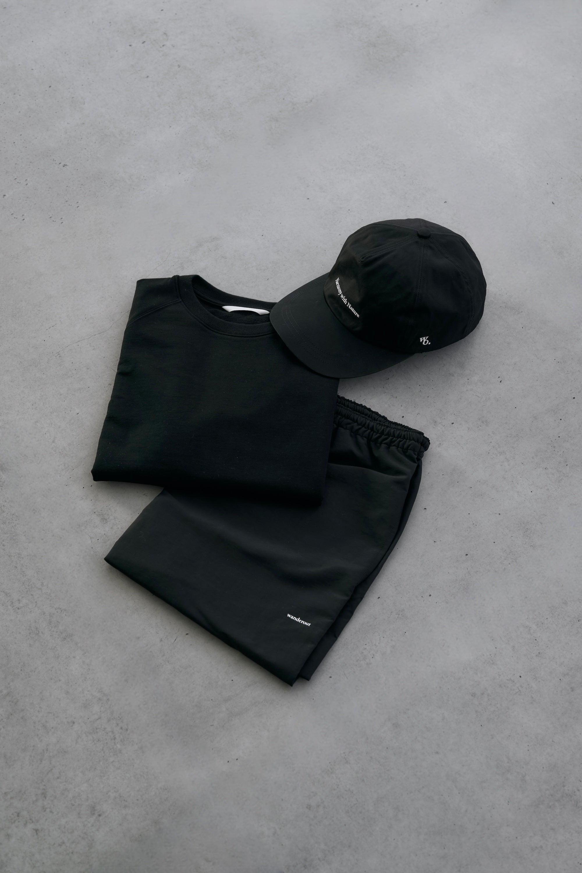 Wanderout / Lightweight Sweat Crewneck - Black