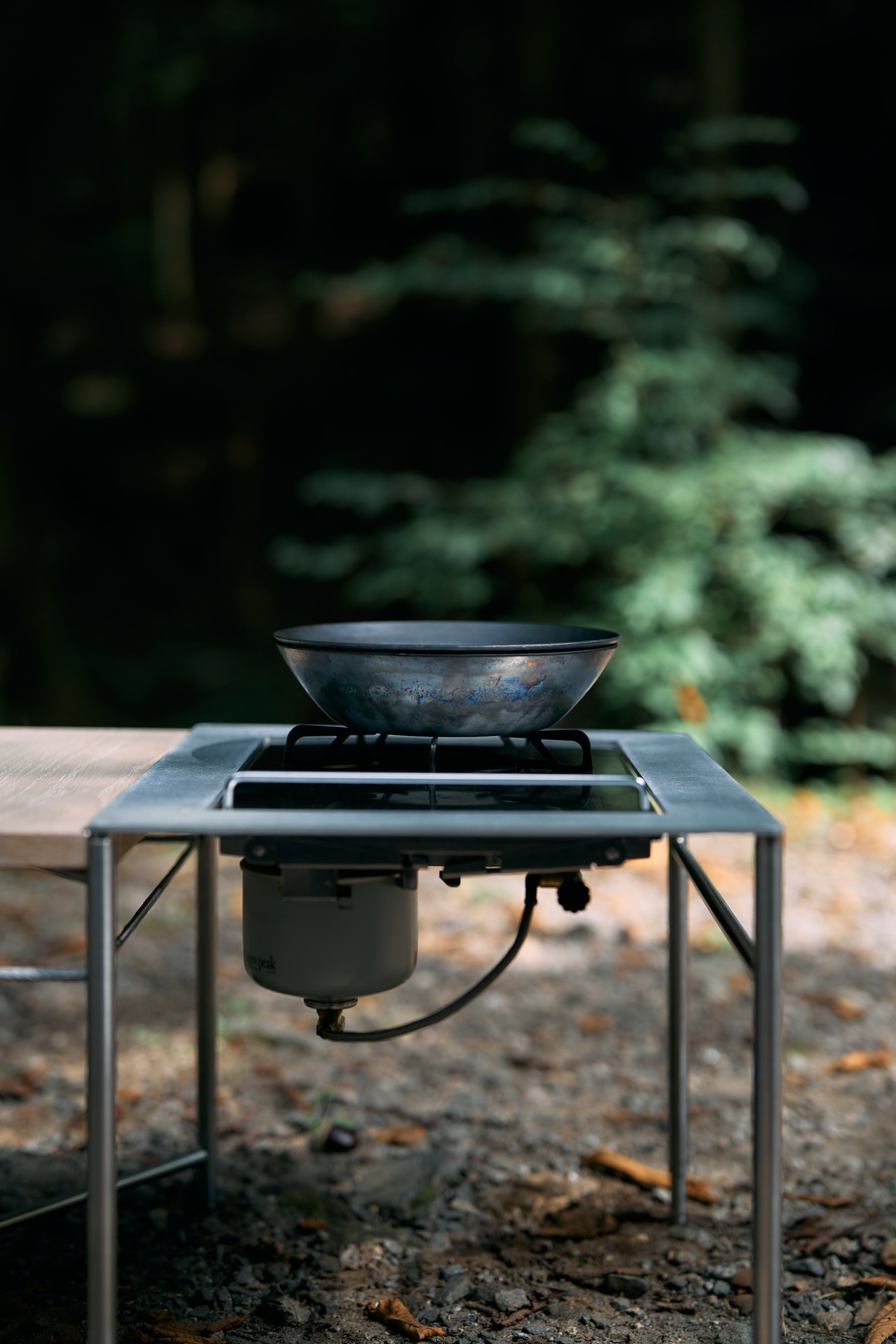 Wanderout / Hammered Iron Flat Frying Pan 22cm