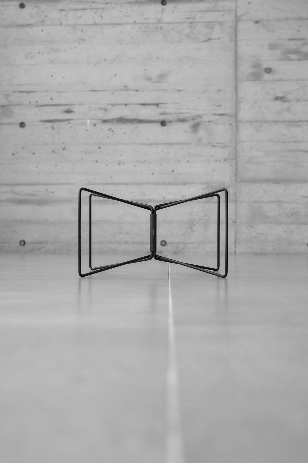 Wanderout / Universal Stand - Black