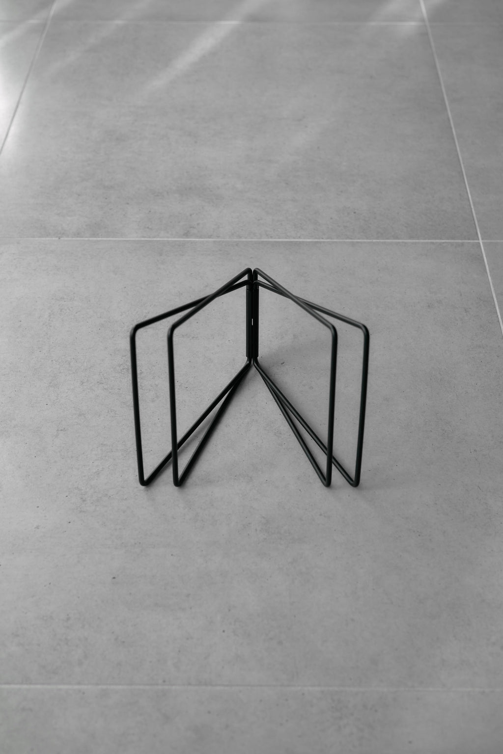 Wanderout / Universal Stand - Black