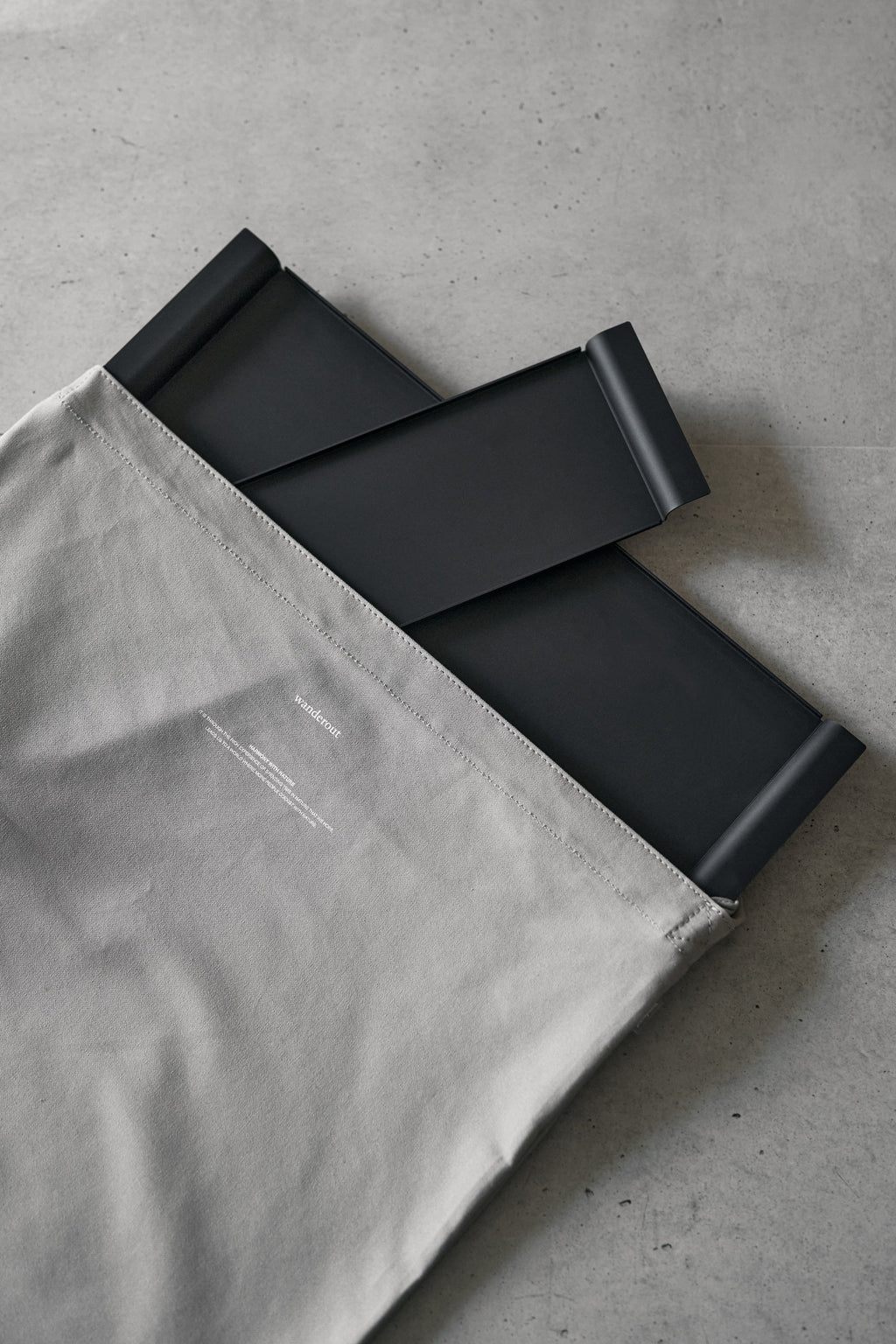 Wanderout / Narrow Tray Al - Black