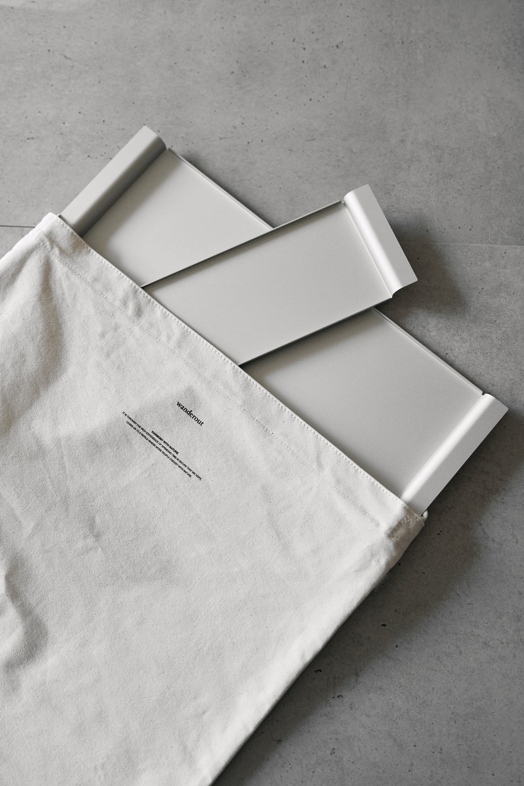 Wanderout / Narrow Tray Al - Silver