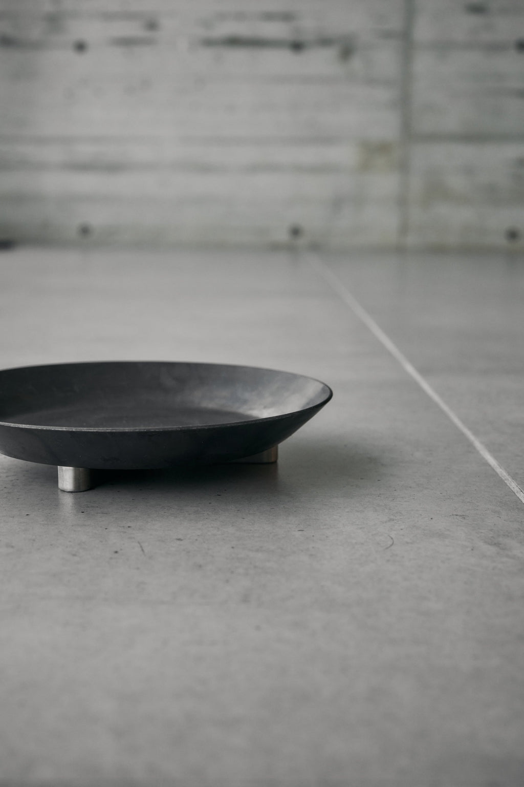 Wanderout / Hammered Iron Flat Frying Pan 22cm