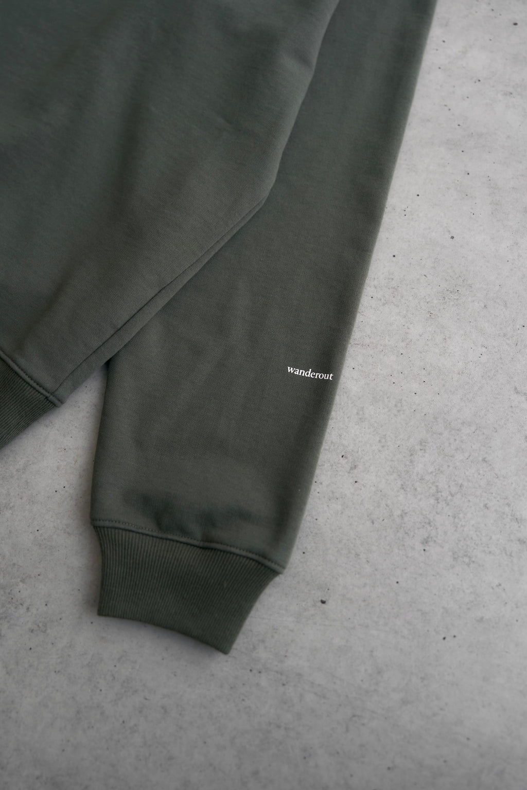 Wanderout / Lightweight Sweat Crewneck - Olive