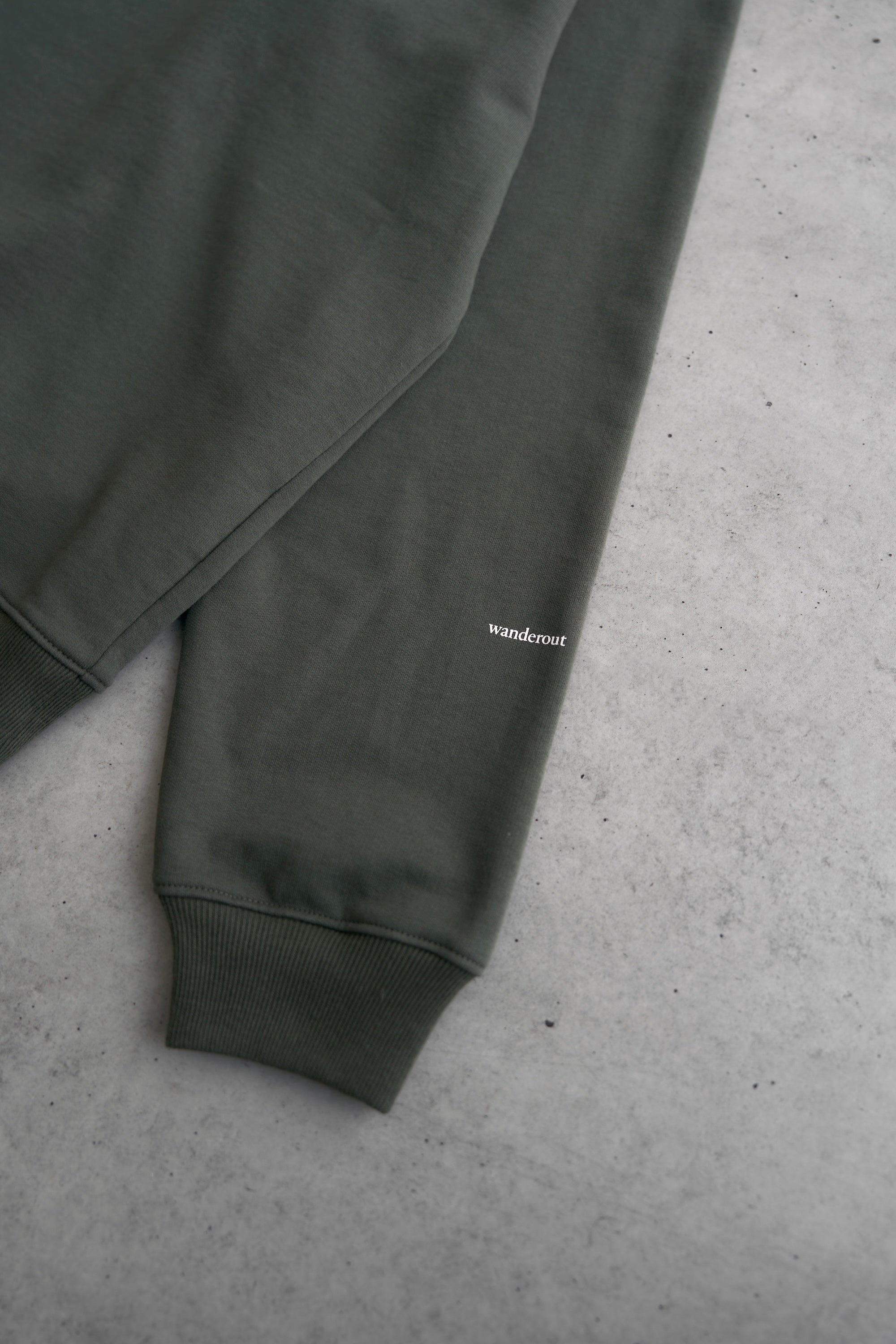 Wanderout / Lightweight Sweat Crewneck - Olive