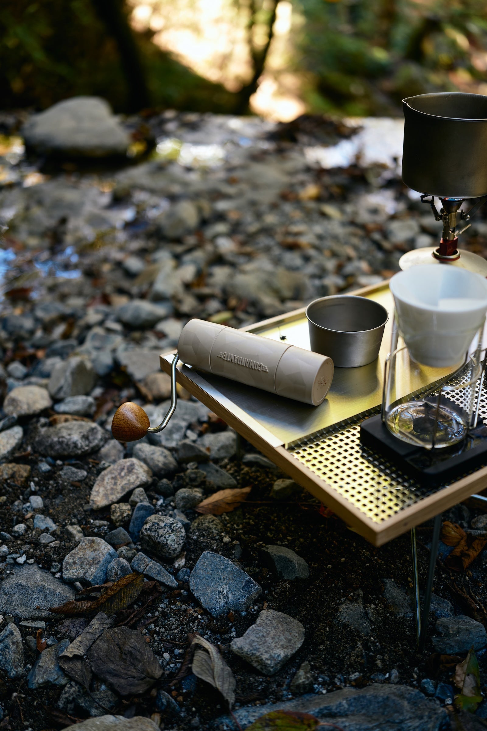 Wanderout / Universal Plate 00