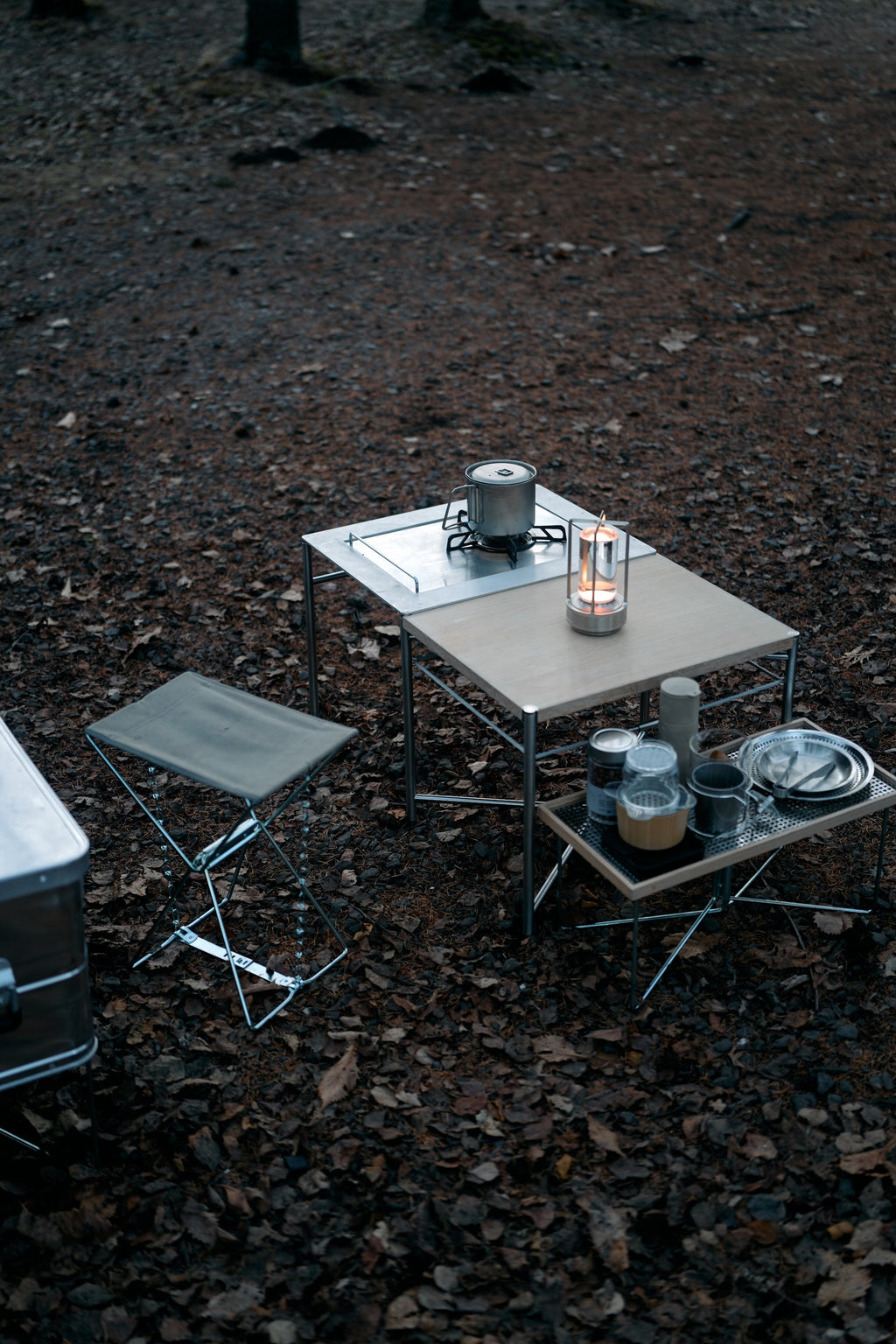 Wanderout / Universal Stand - Black
