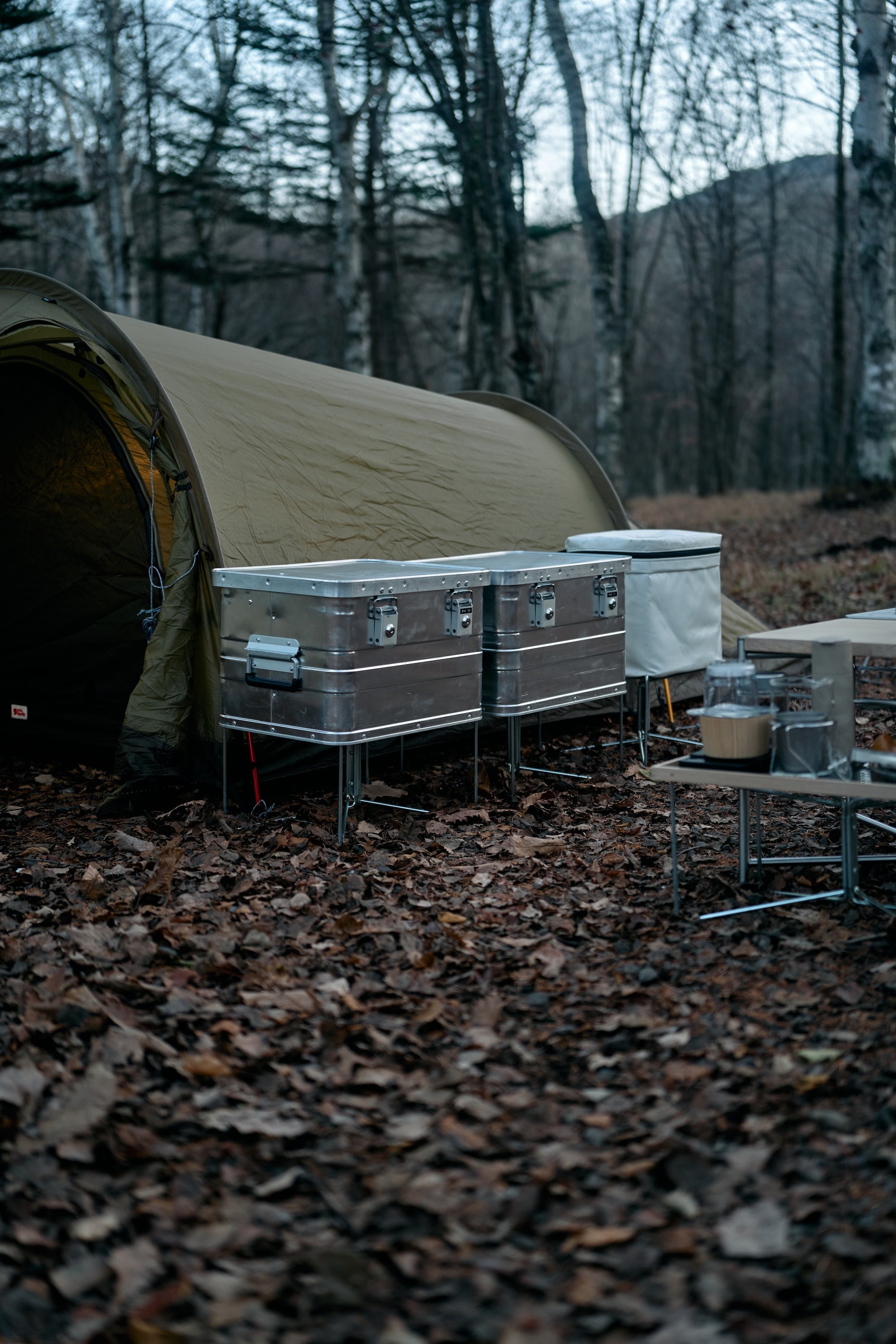 Wanderout / Universal Stand - Black