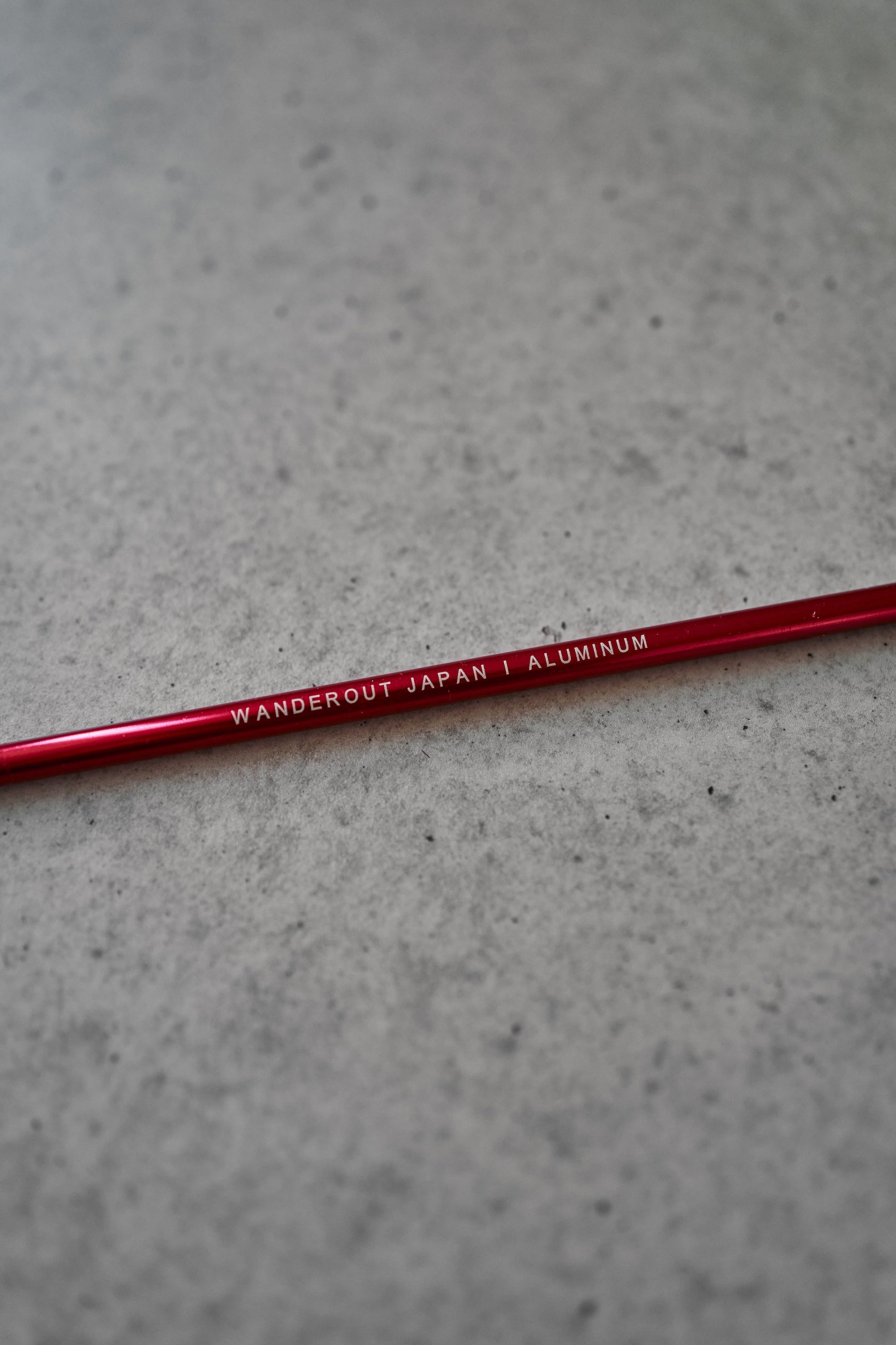 Wanderout / Universal Stand Limited Edition - Carmine Aluminum