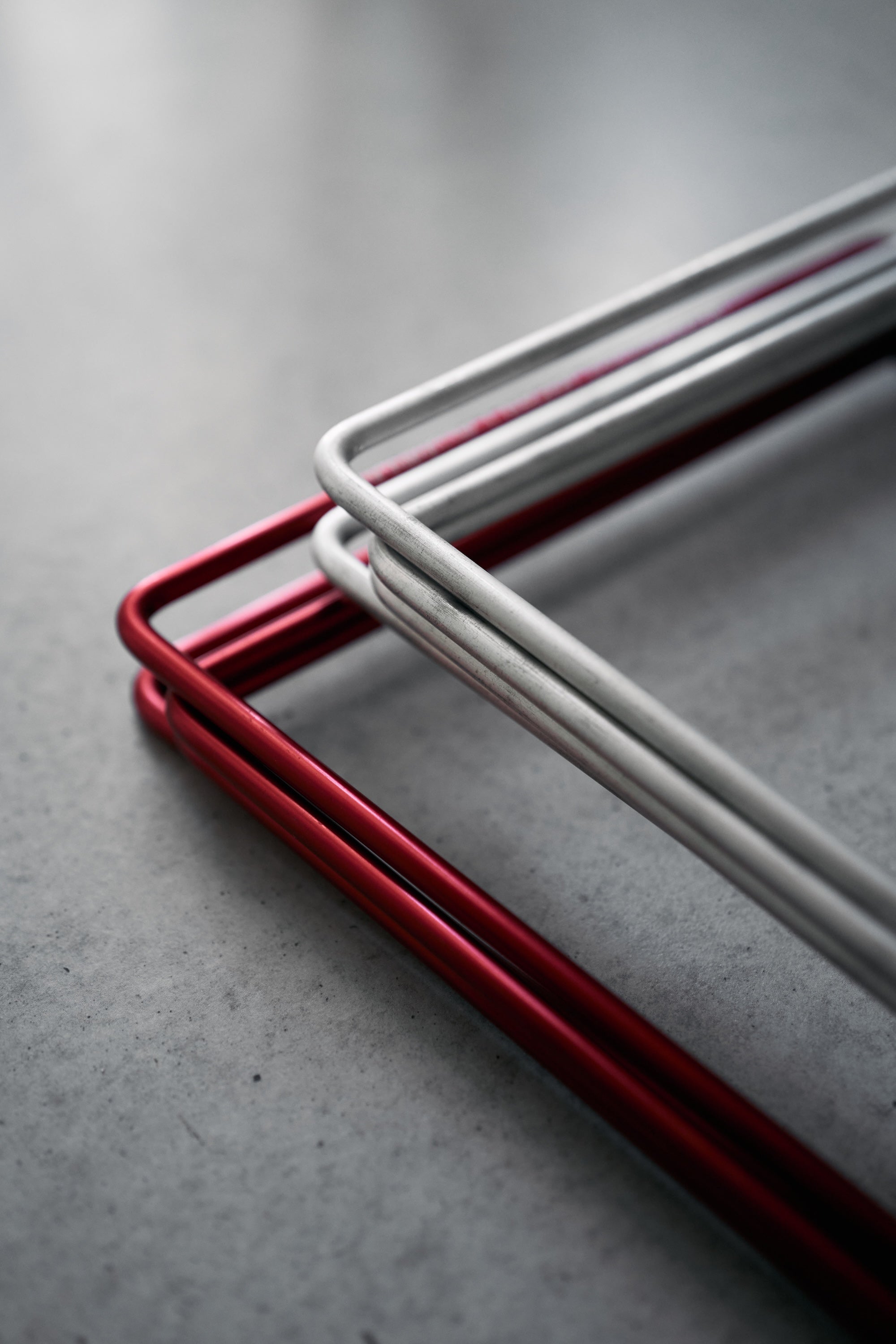 Wanderout / Universal Stand Limited Edition - Carmine Aluminum