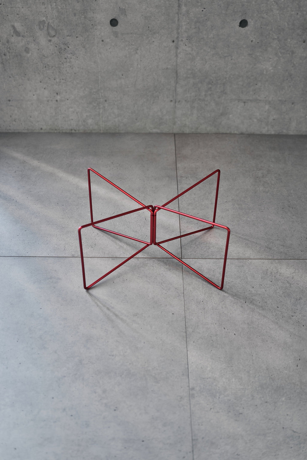 Wanderout / Universal Stand Limited Edition - Carmine Aluminum