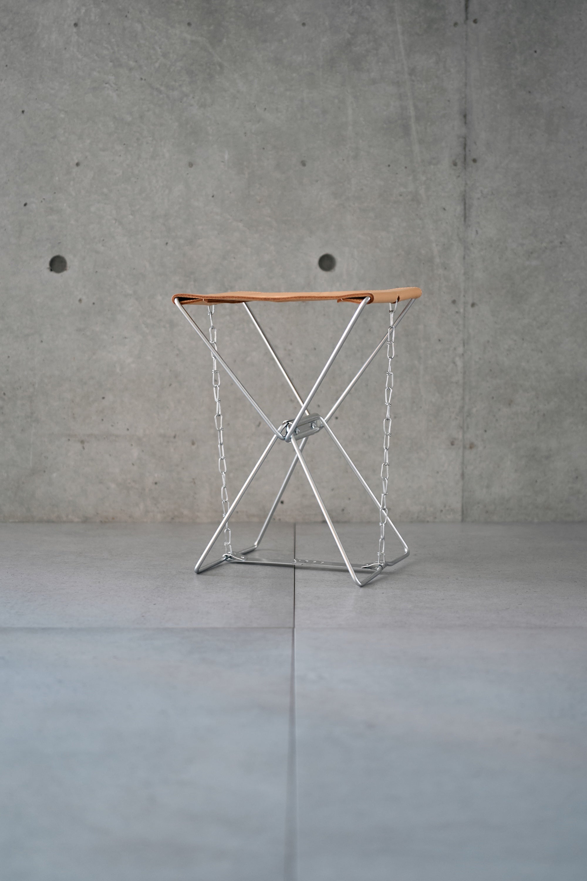 Wanderout / Universal Stool - Nume