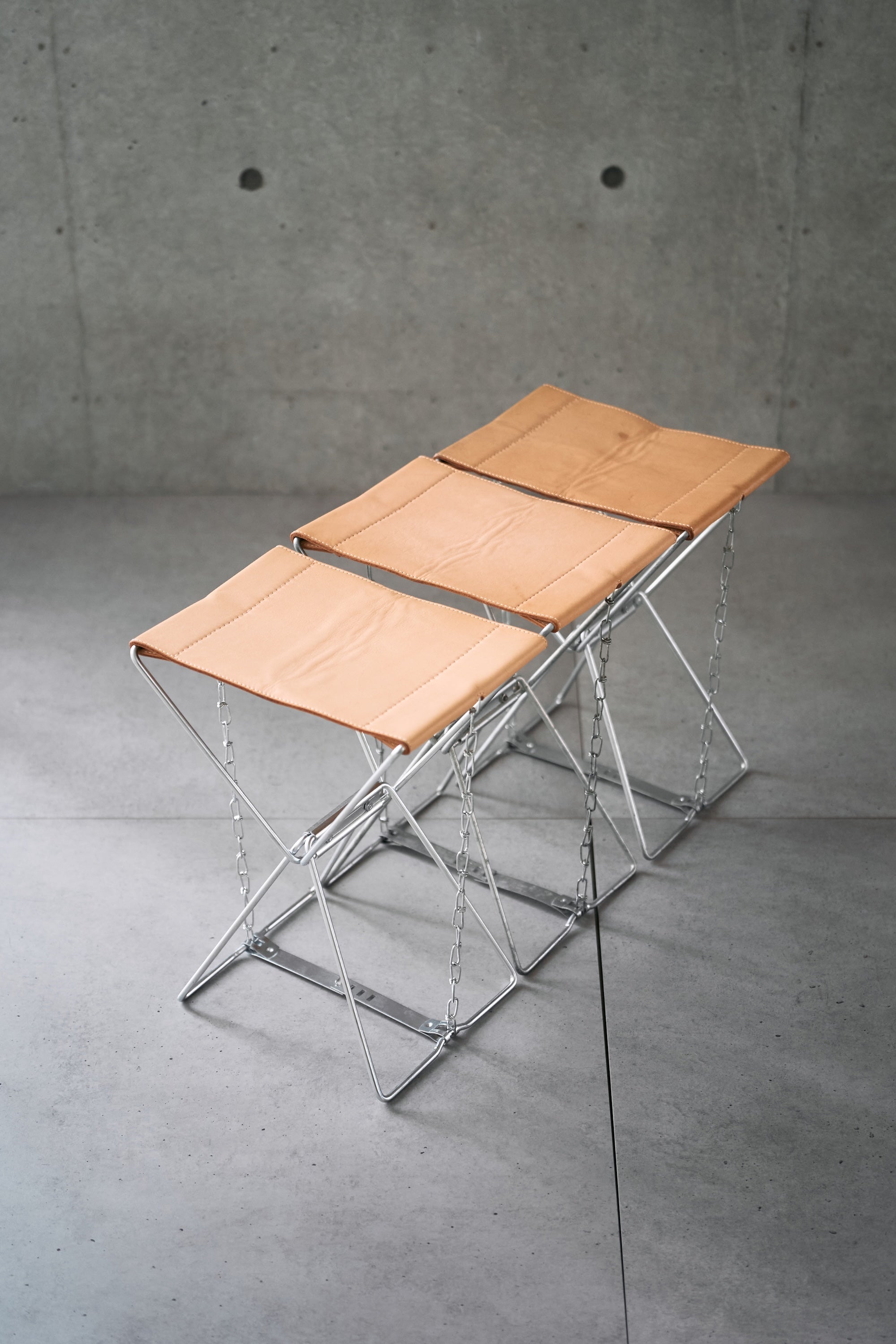 Wanderout / Universal Stool - Nume